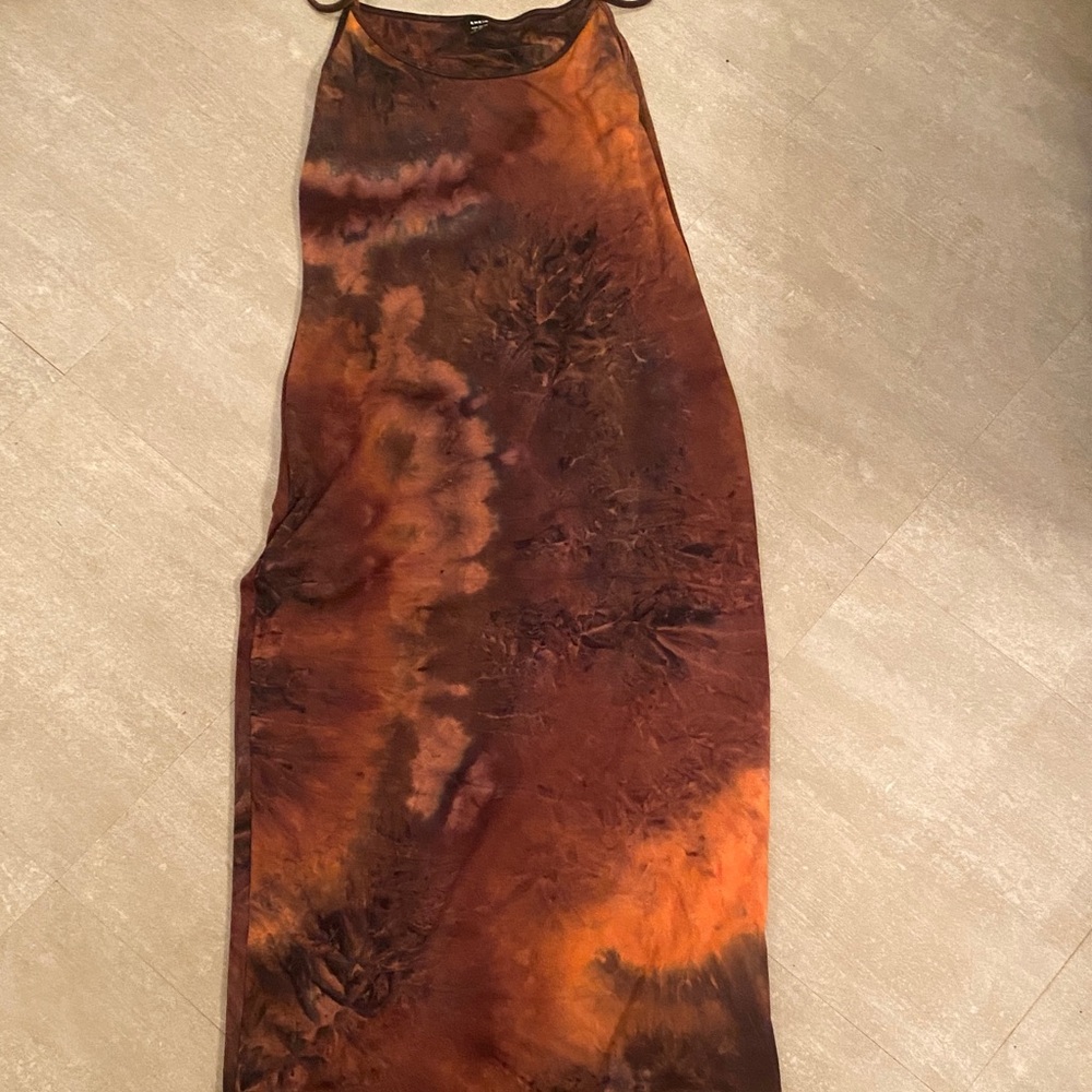 Tie-Dye Sleeveless Maxi Dress